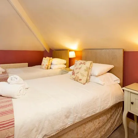 Ashley House Holiday home *